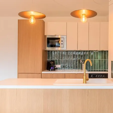 3 Bedroom On The Grand Place