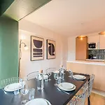 3 Bedroom On The Grand Place