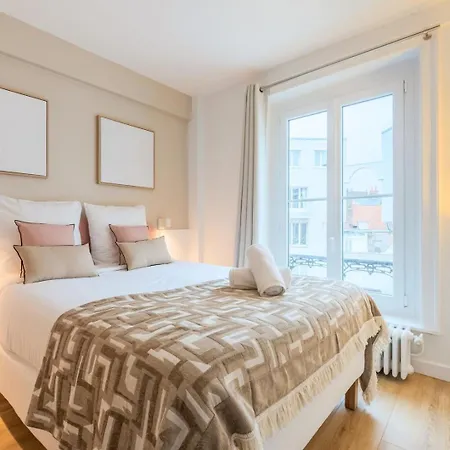 3 Bedroom On The Grand Place Lille