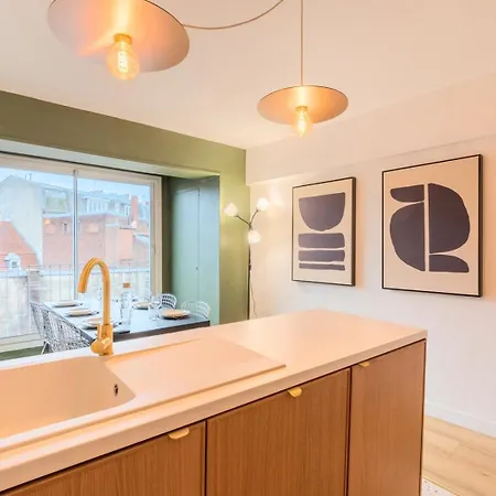 アパート 3 Bedroom On The Grand Place *
