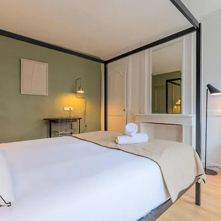 3 Bedroom On The Grand Place