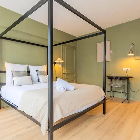 3 Bedroom On The Grand Place Apartman