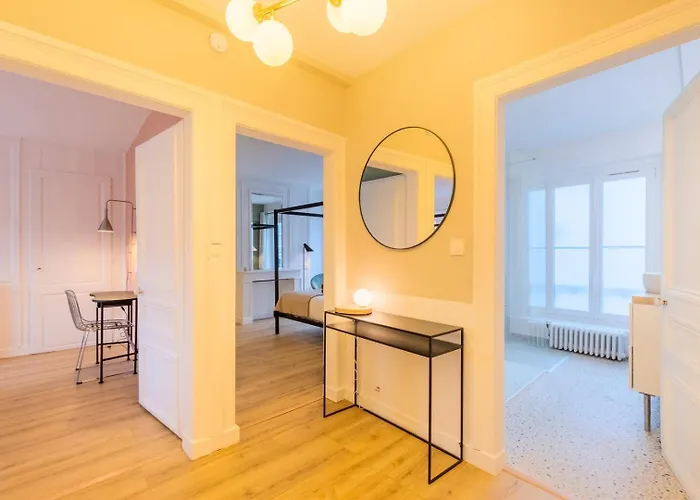 3 Bedroom On The Grand Place Lille