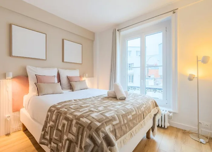 3 Bedroom On The Grand Place Lille